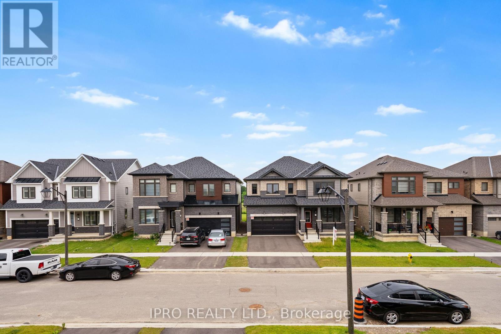 24 BEE CRESCENT