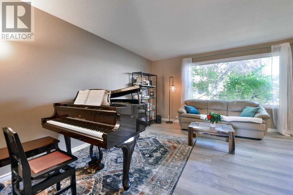 90, 630 Sabrina Road SW