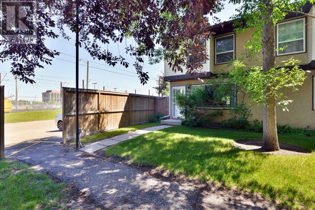 90, 630 Sabrina Road SW