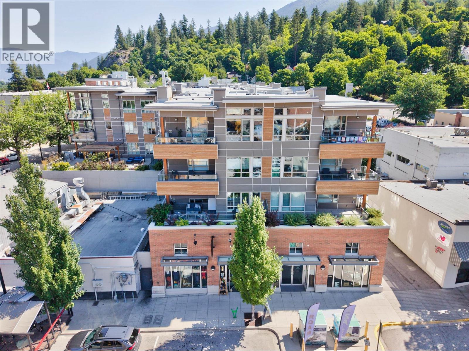 710 Vernon Street Unit# 215