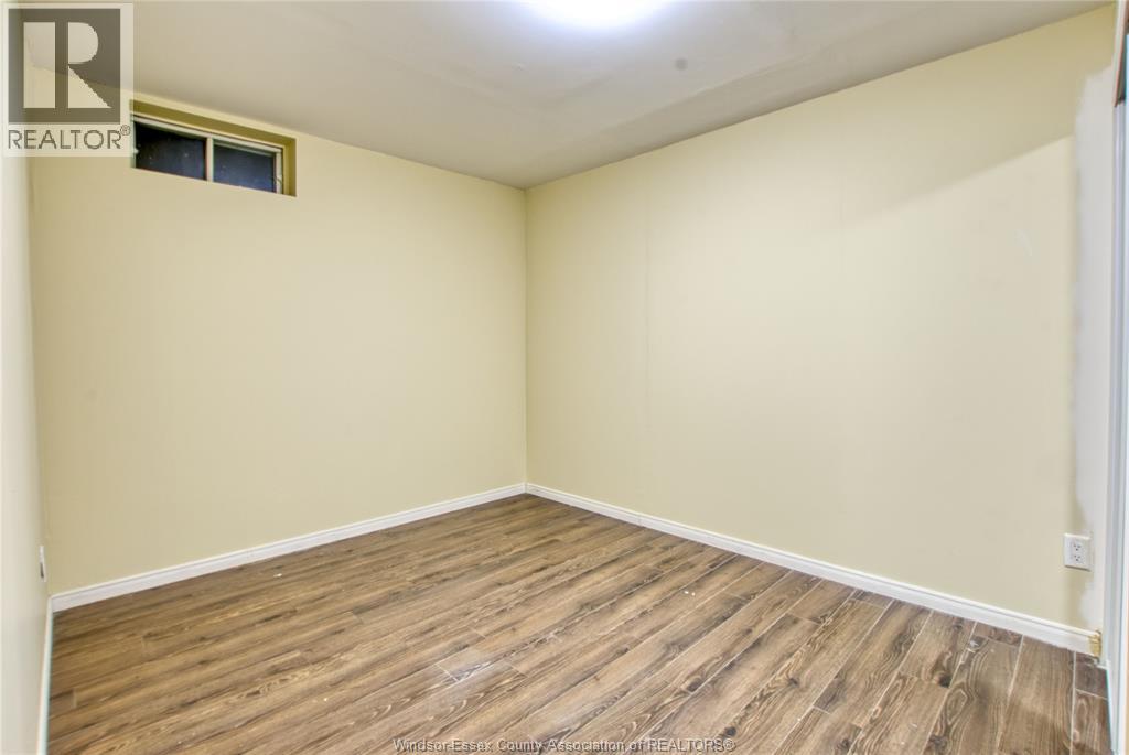 135 WINCLARE DRIVE Unit# LOWER