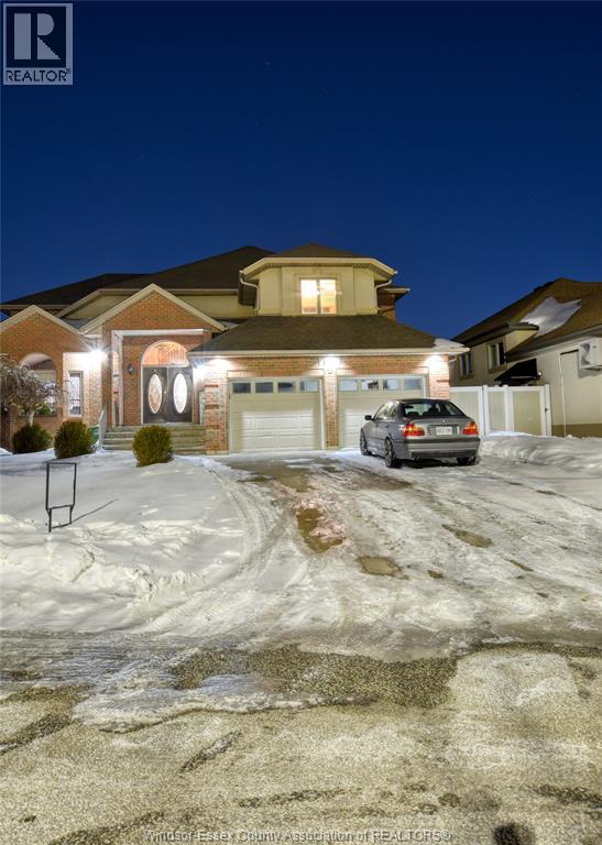 135 WINCLARE DRIVE Unit# LOWER