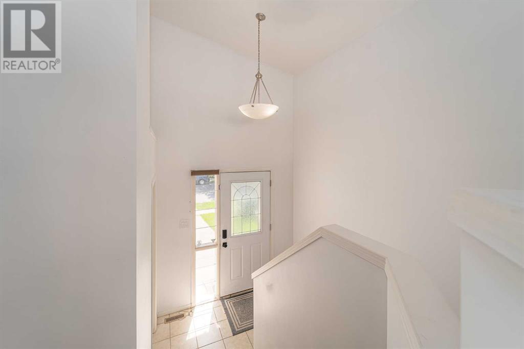 56 Lynx Road N