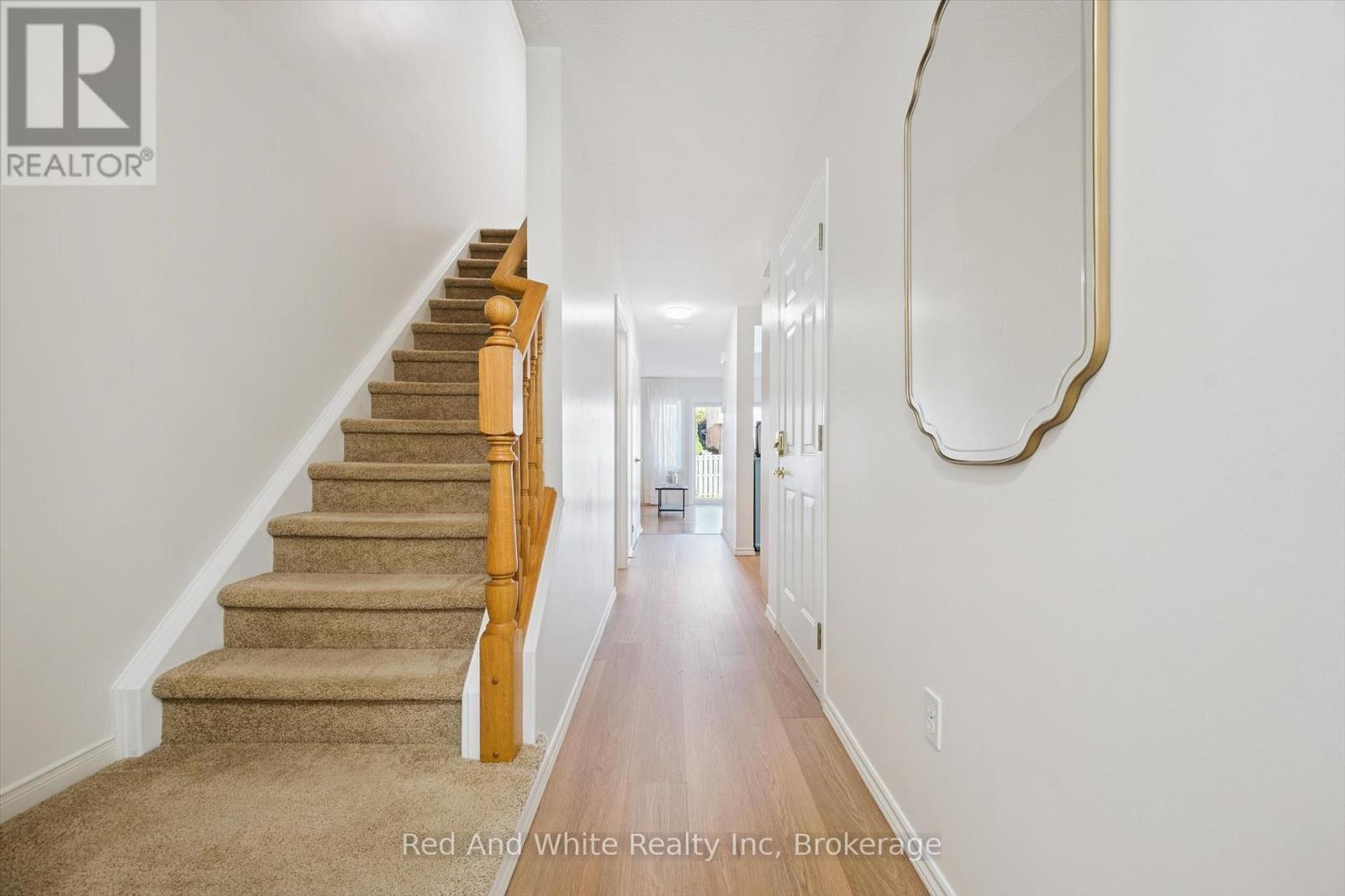 3 - 151 CLAIRFIELDS DRIVE E