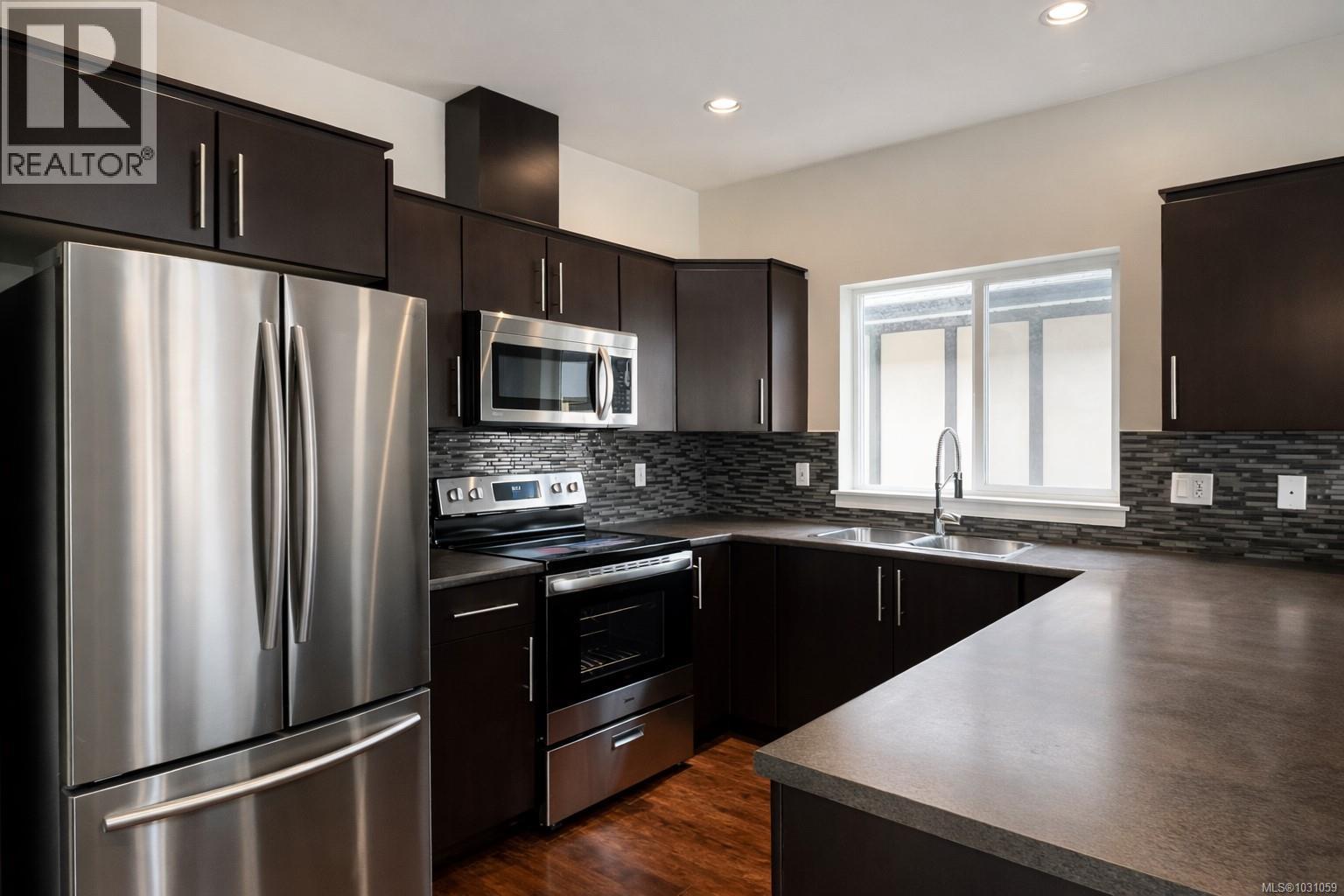 1221 Parkdale Creek Gdns