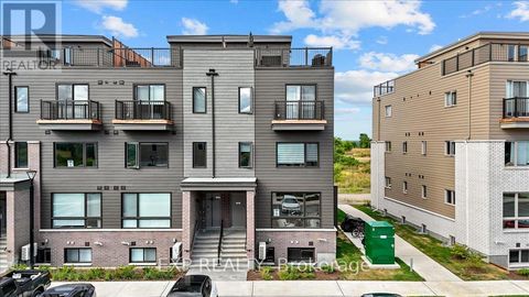 200 MISHI PRIVATE Ottawa ON K1K0P2