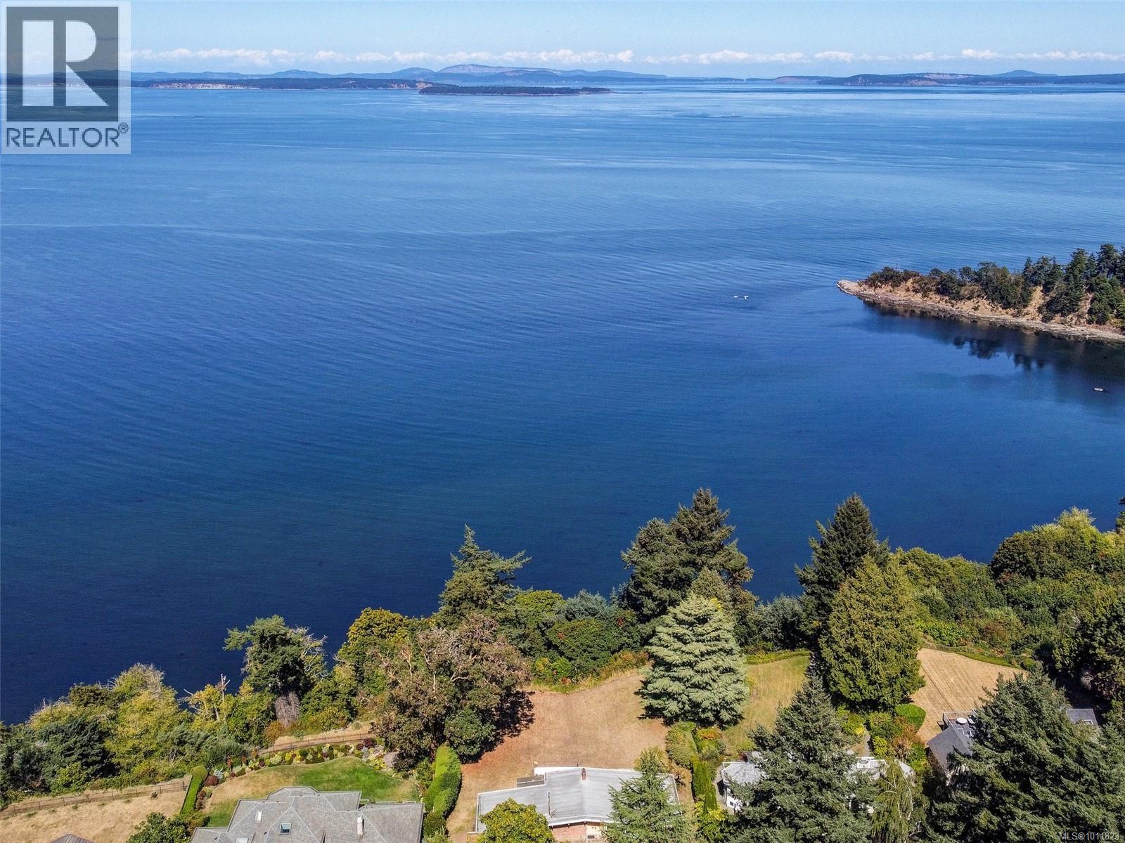 4598 Torquay Dr