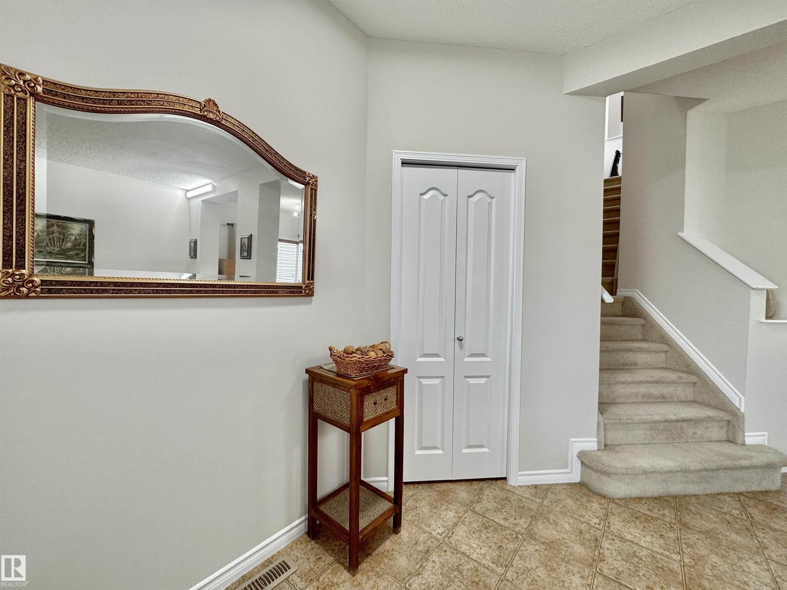 16112 43 ST NW