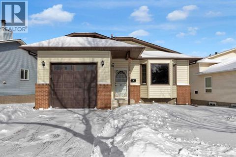 92 Macewan Drive NW Calgary AB T3K2P7