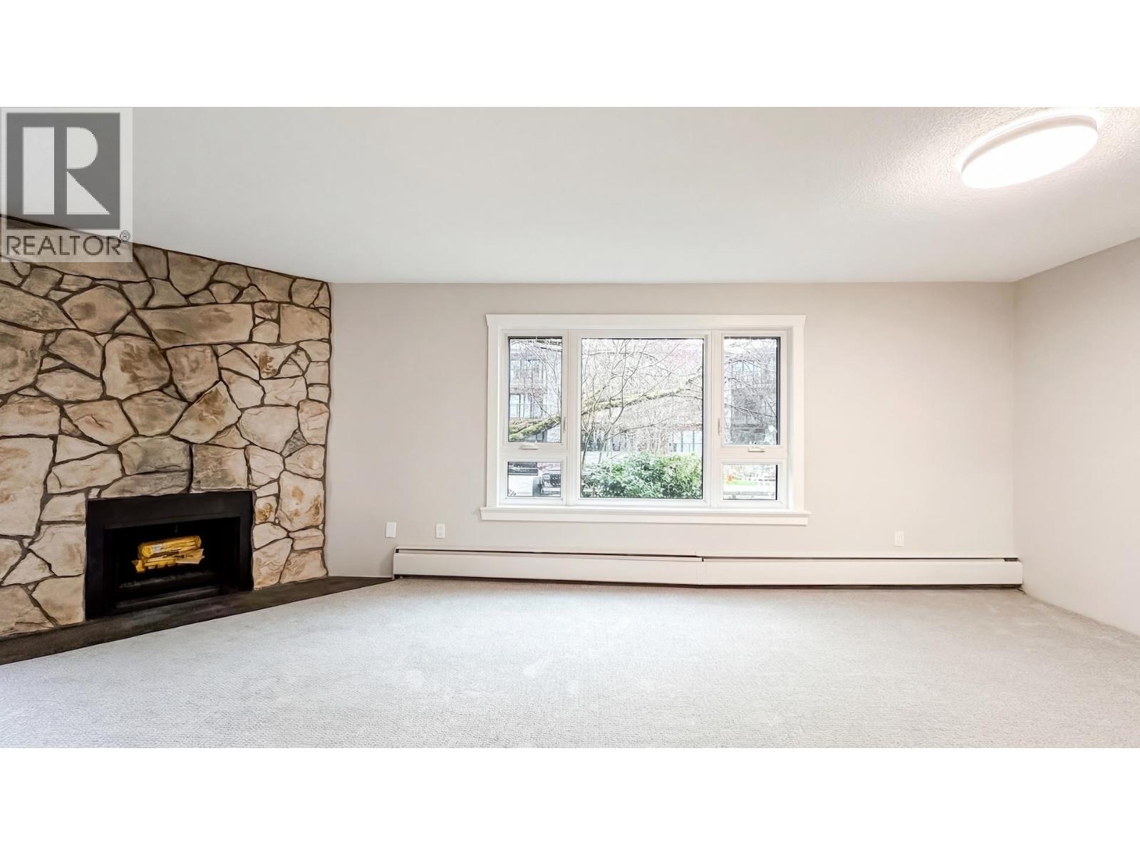 205 1750 MAPLE STREET