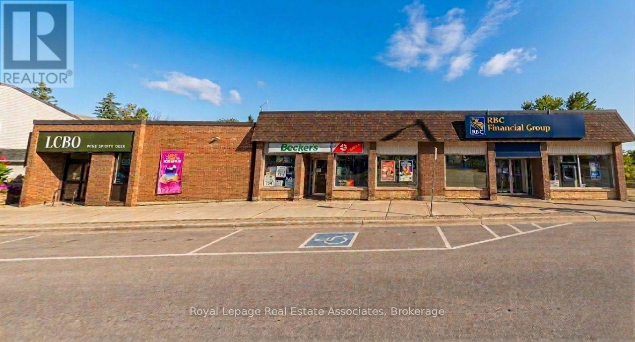 108 GARAFRAXA STREET S