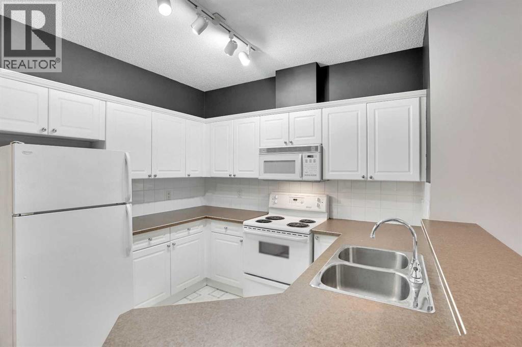 204, 126 14 Avenue SW