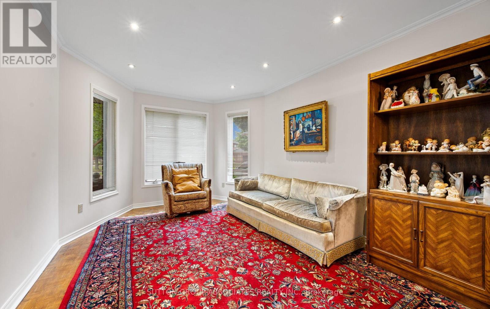 1252 GREENWOOD CRESCENT