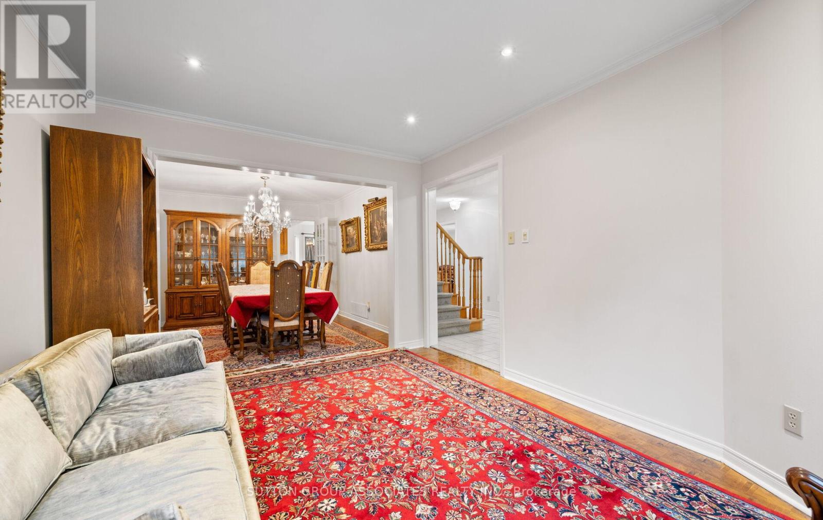 1252 GREENWOOD CRESCENT