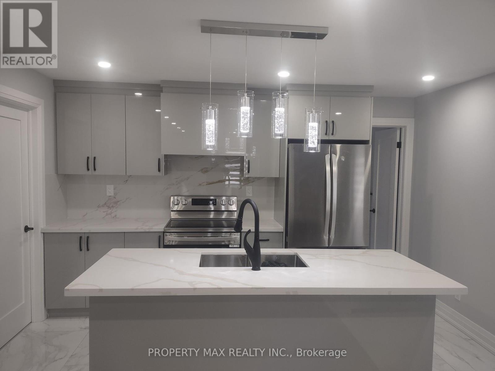 UNIT 2 (2ND FLOOR) - 14 BURTON STREET