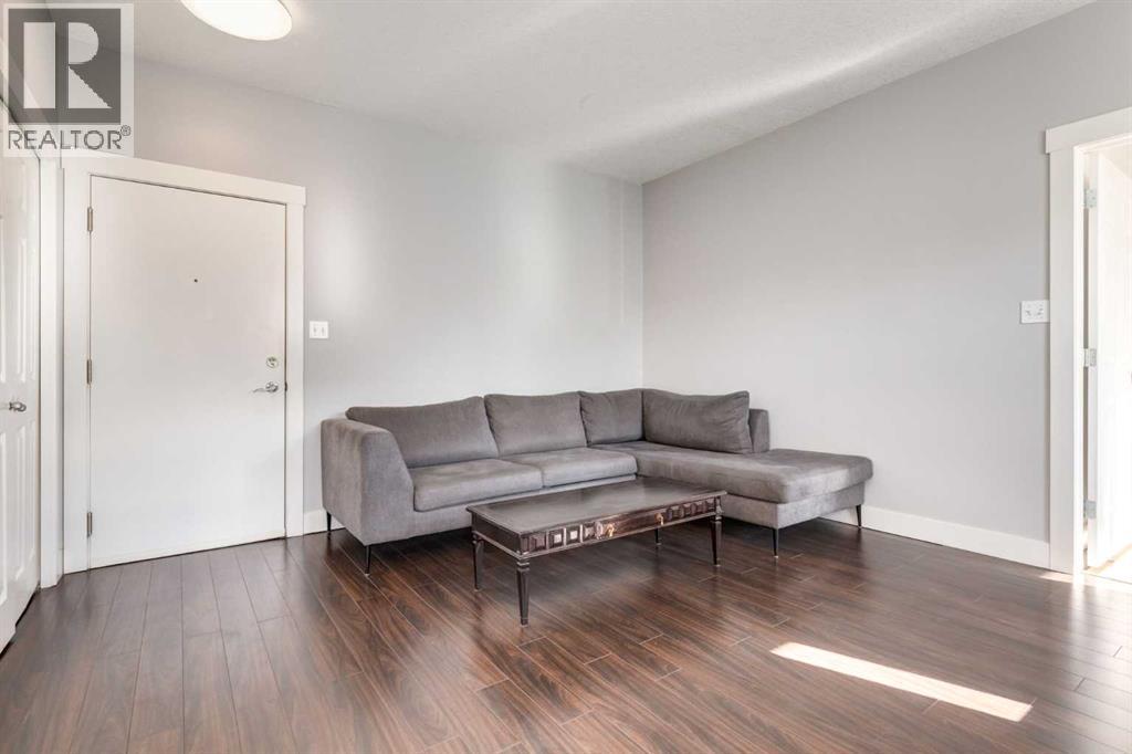 201, 3501 15 Street SW