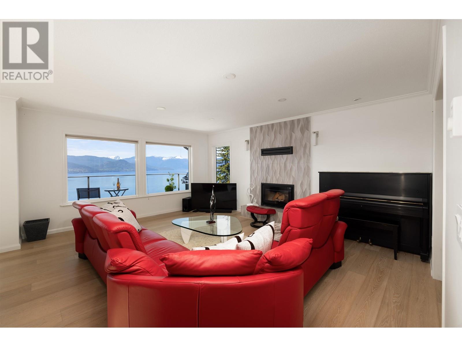 250 KELVIN GROVE WAY