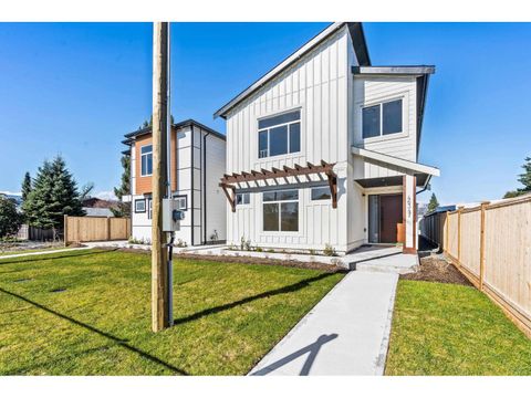 46347 MAPLE AVENUE|Chilliwack Proper East Chilliwack BC V2P2J5