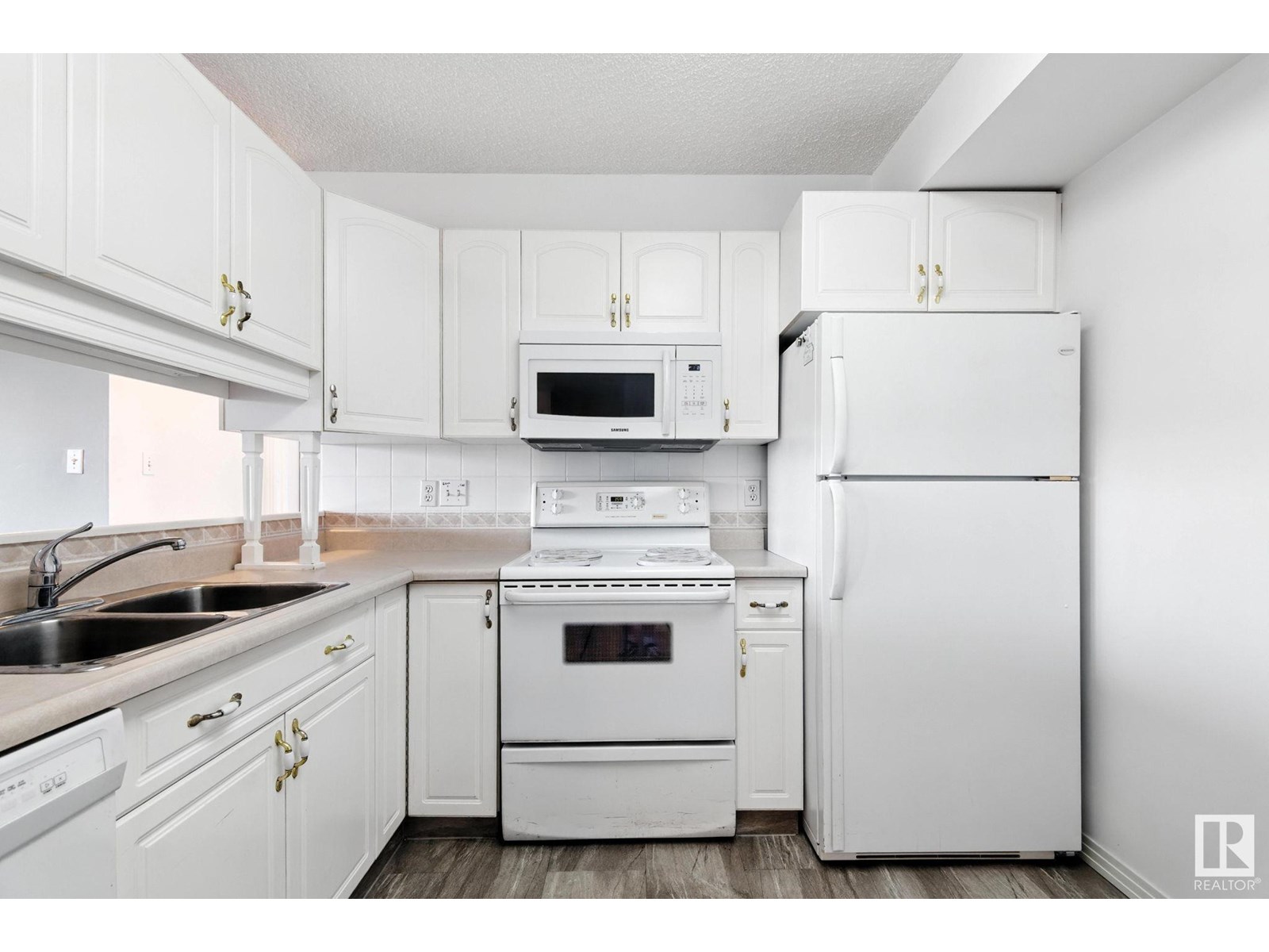 #308 17150 94A AV NW NW