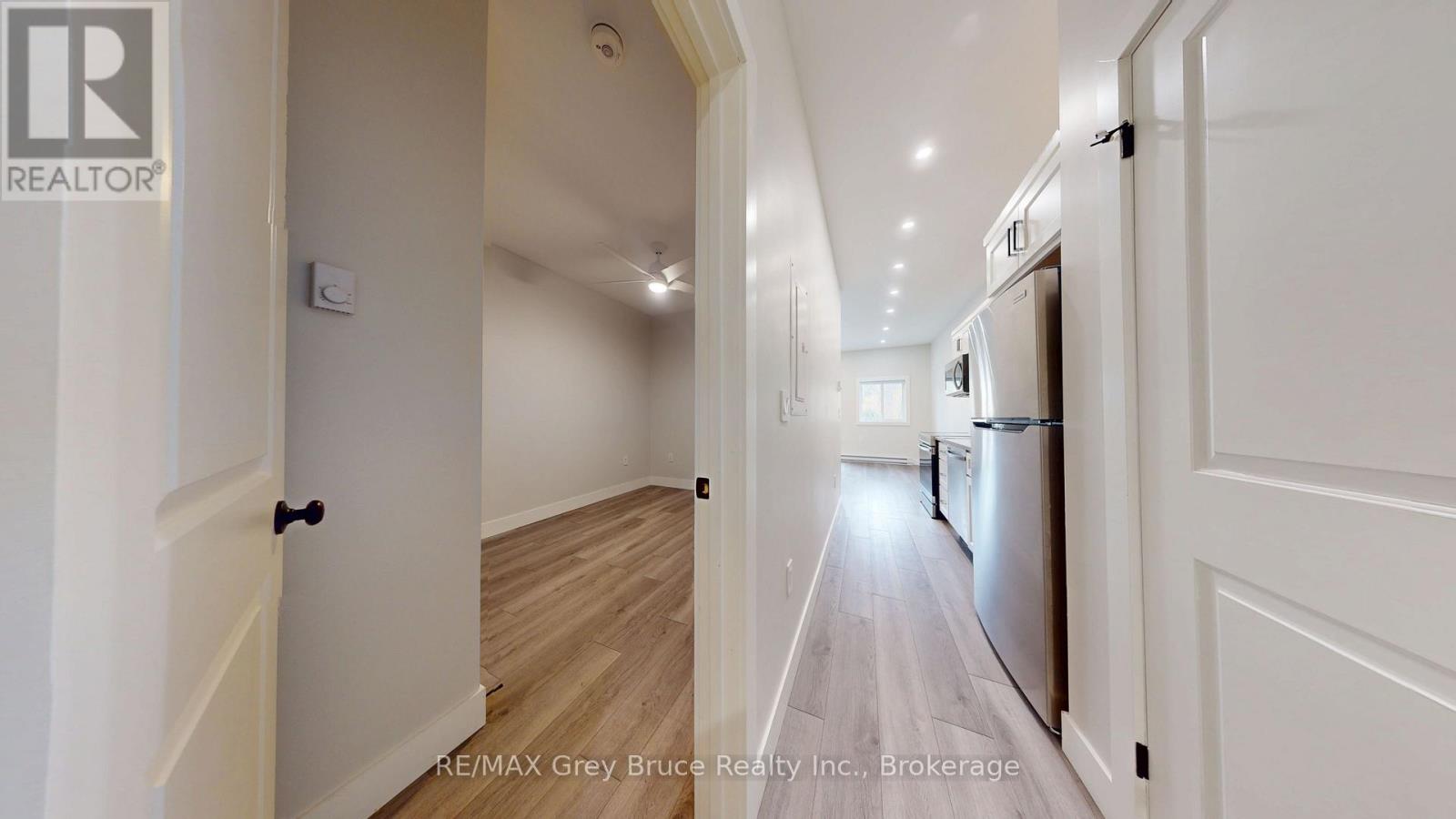 UNIT 5 - 39 1ST AVENUE S