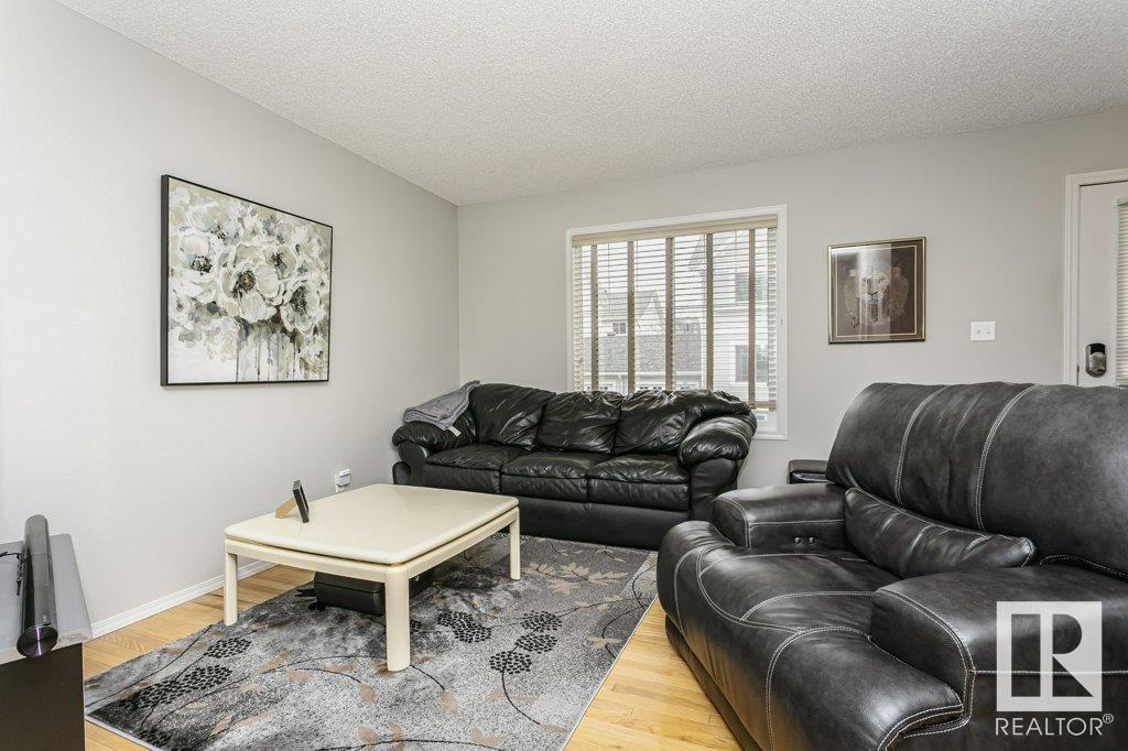 #89 2503 24 ST NW