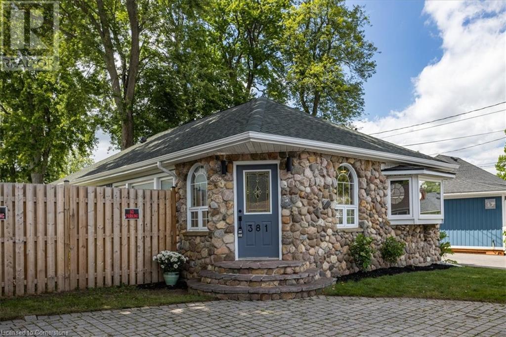 381 MAPLEWOOD Avenue