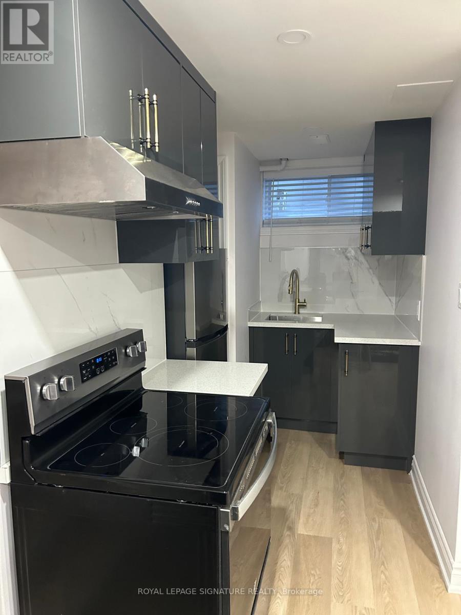 Photo 1 of 11 — BSMT - 206 BELLAMY ROAD N Unit Bsmt, Toronto (Eglinton East), ON M1J2L6