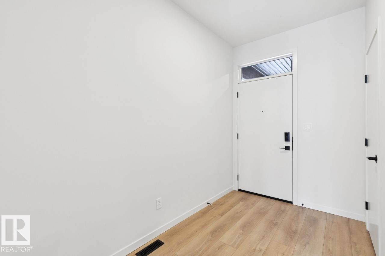 7449 KLAPSTEIN CR SW