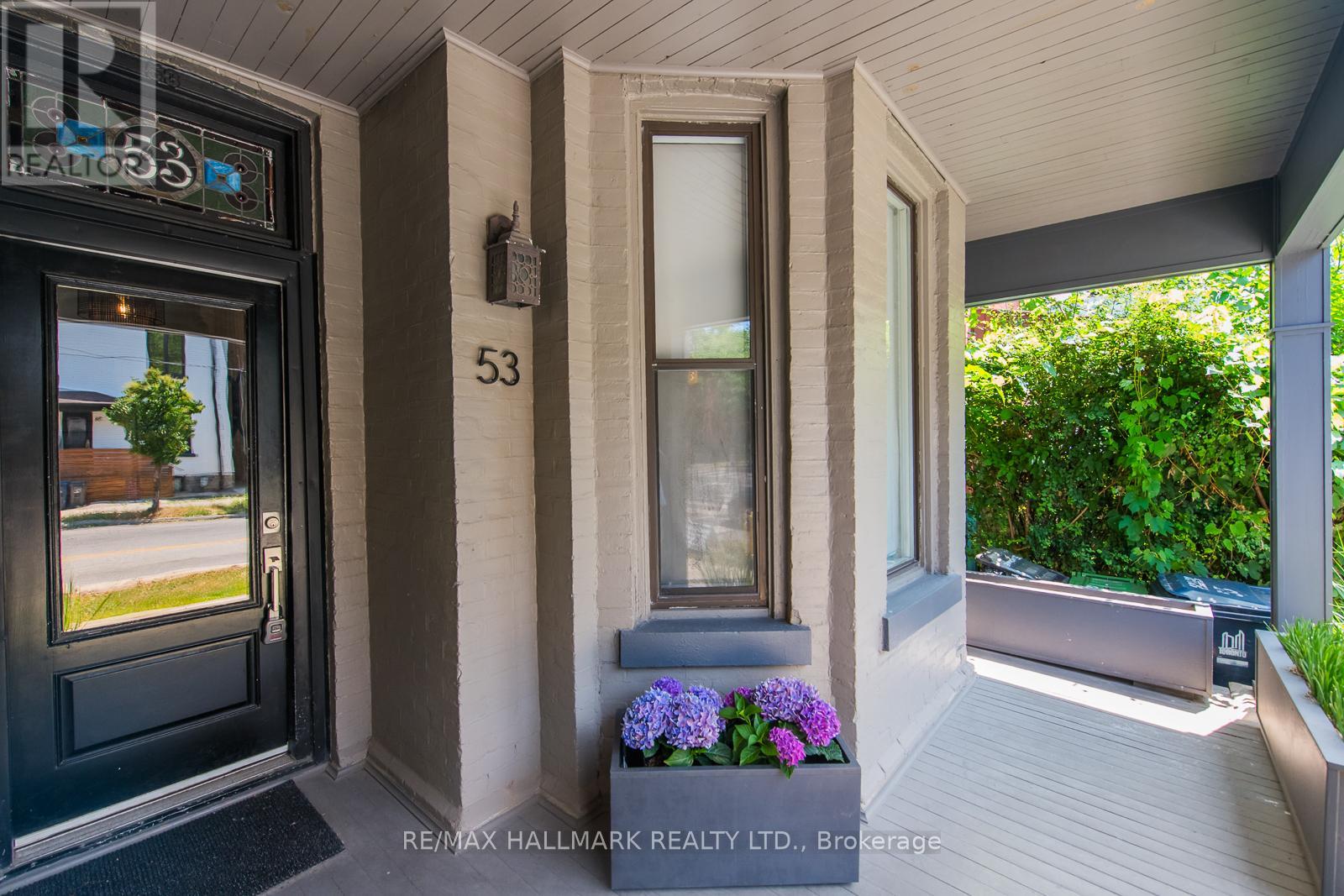 53 LANSDOWNE AVENUE