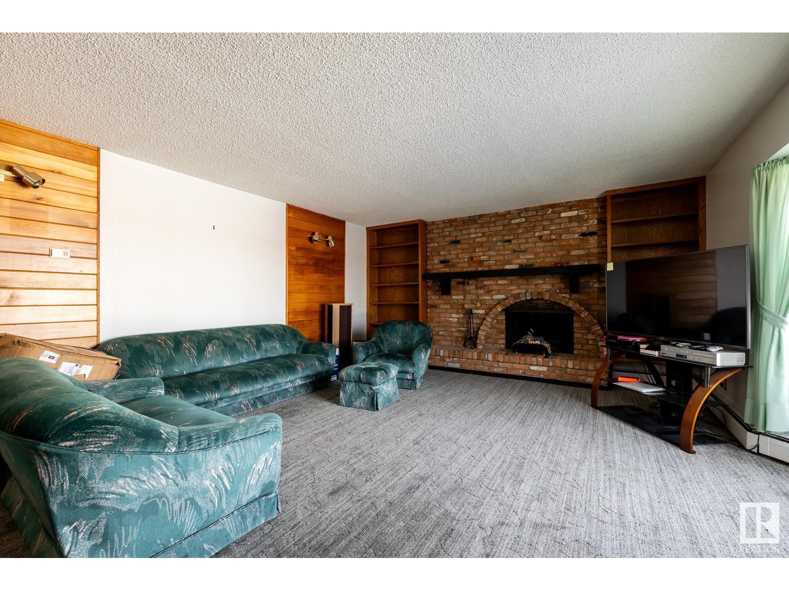 73 52112 RGE ROAD 222