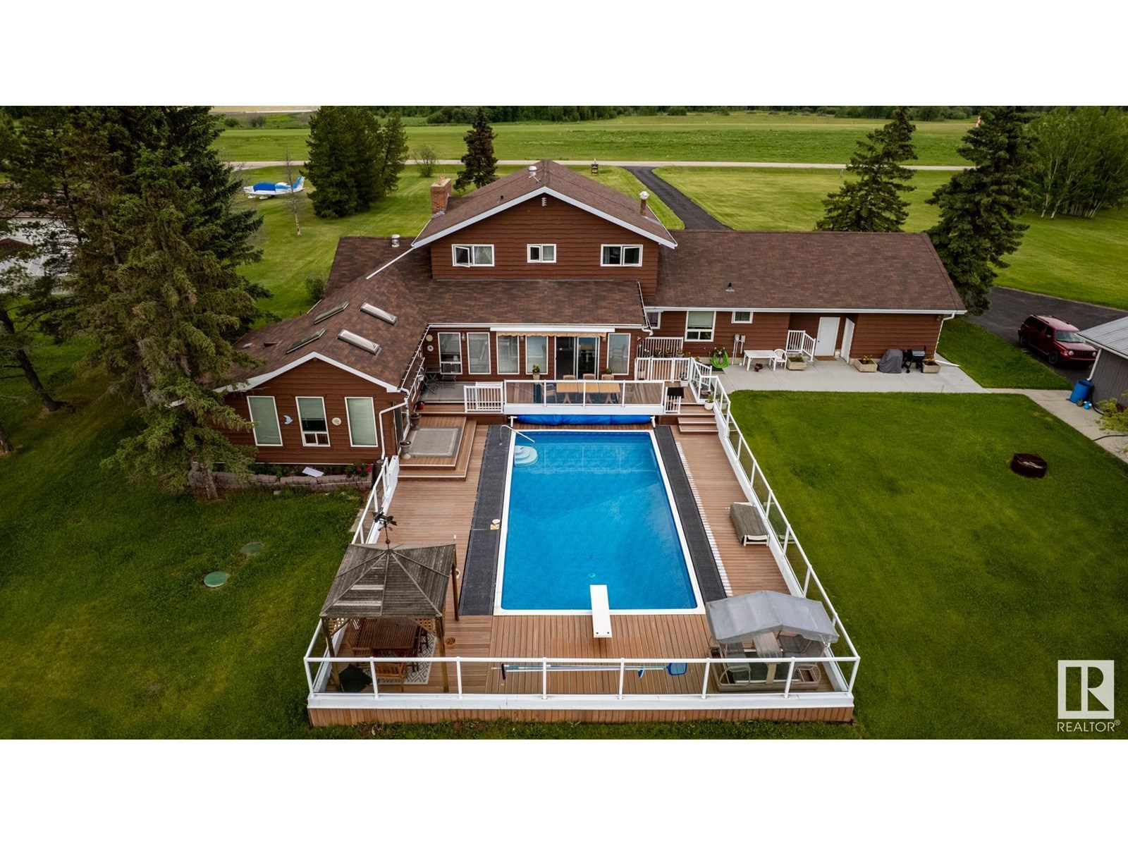 73 52112 RGE ROAD 222