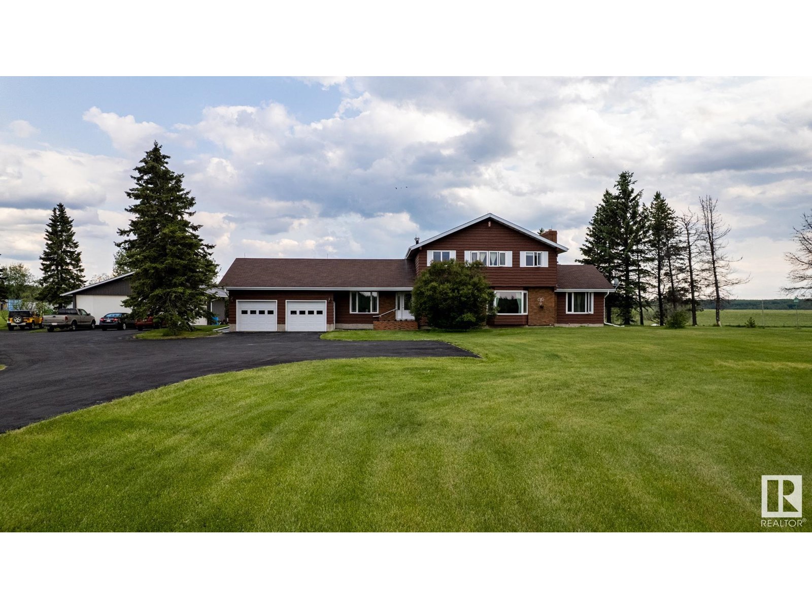 73 52112 RGE ROAD 222
