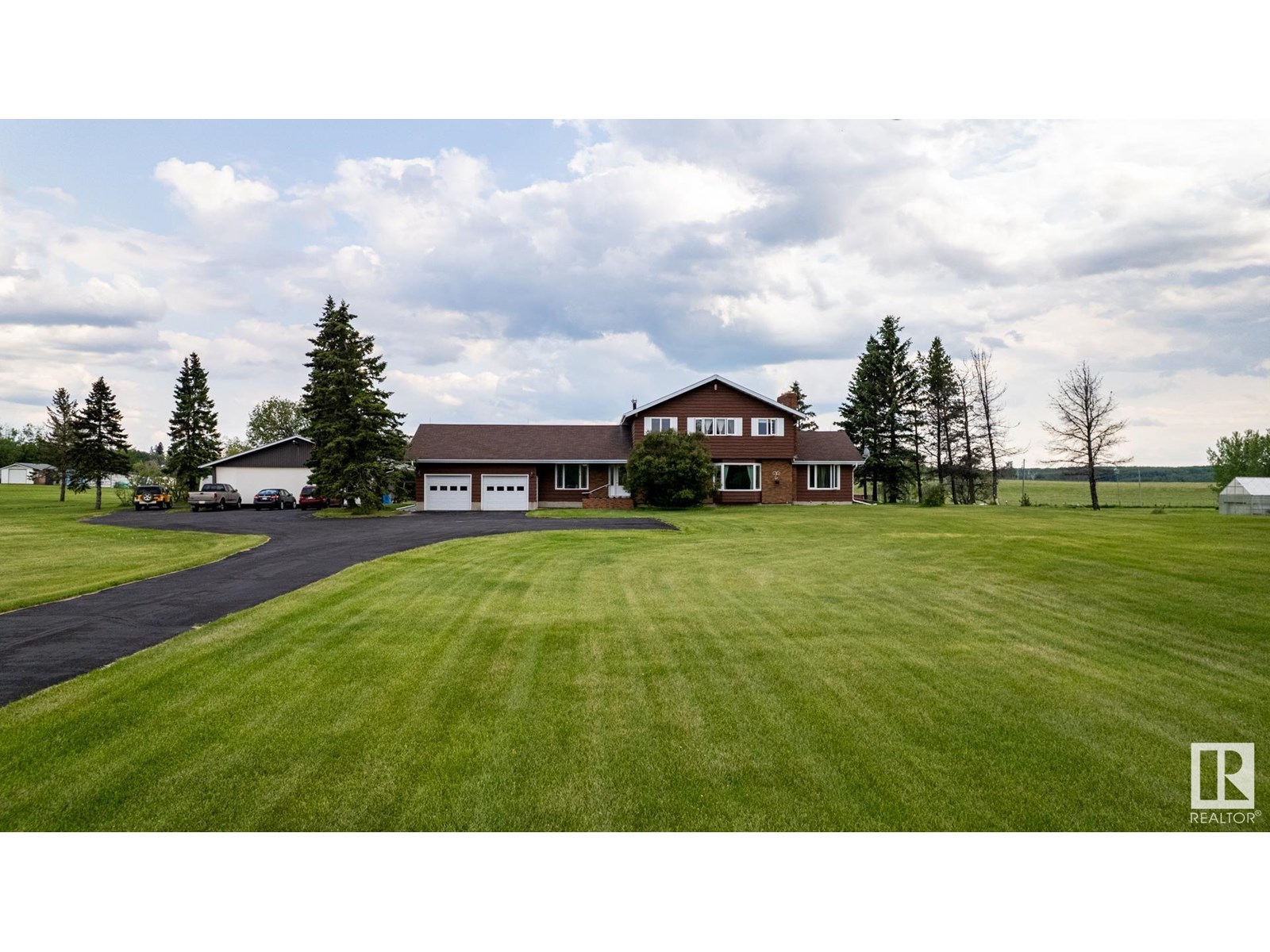 73 52112 RGE ROAD 222