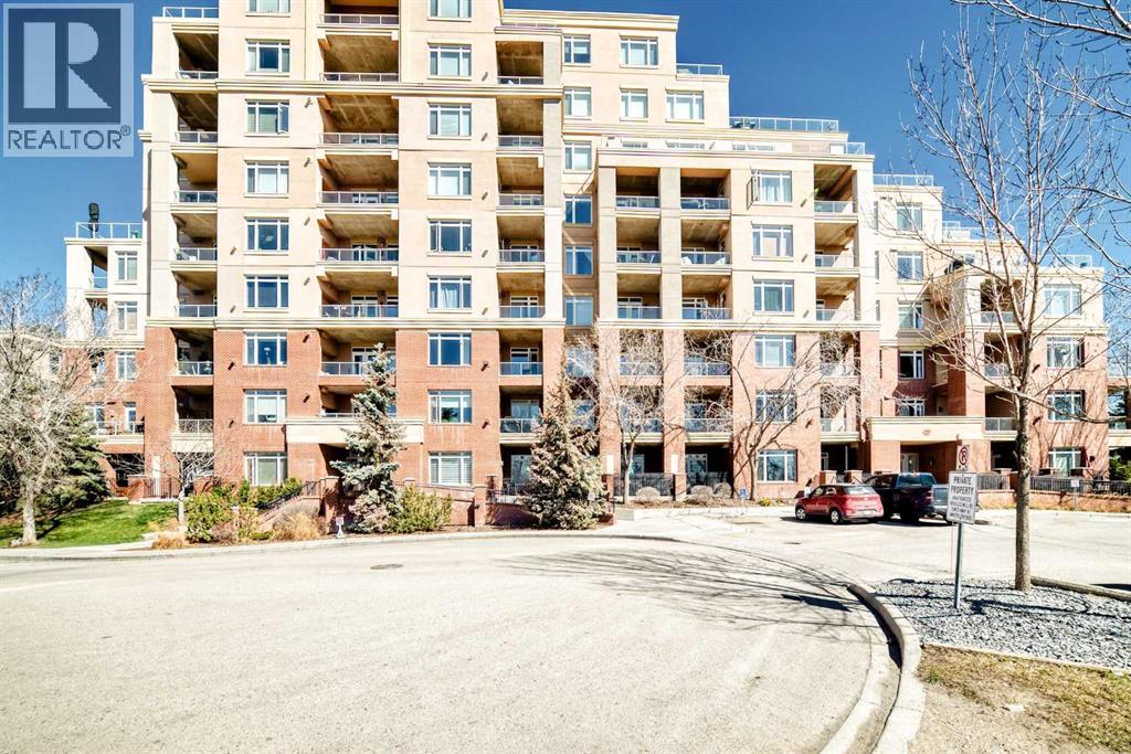3506, 24 Hemlock Crescent SW