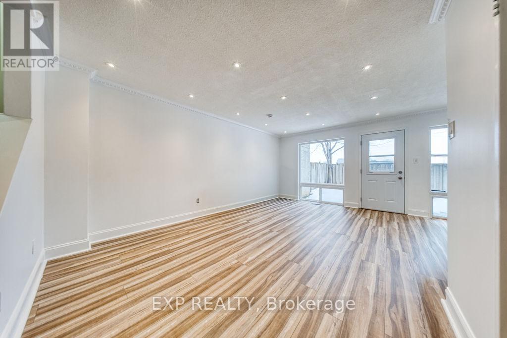 16 - 33 FOUR WINDS DRIVE