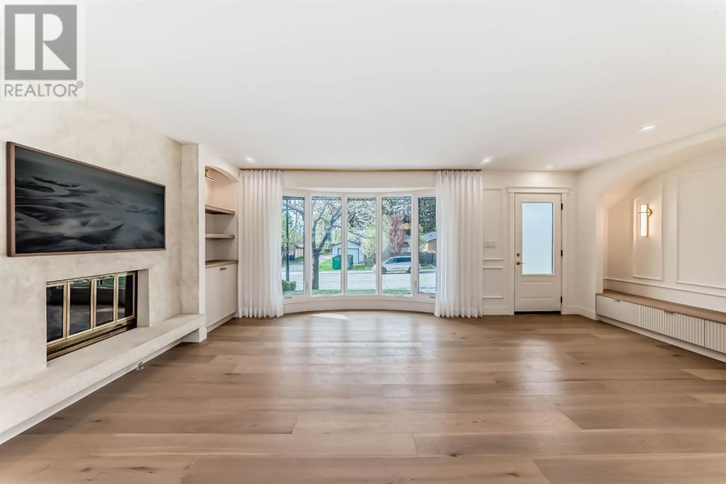 2756 Lionel Crescent SW