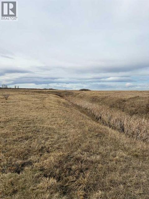 W 4 Range 25 Twp 24 Section 35 NE Rural Wheatland County AB T1P0J1