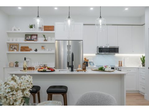 211 46187 THOMAS ROAD|Sardis East Vedder Chilliwack BC V2R6H3