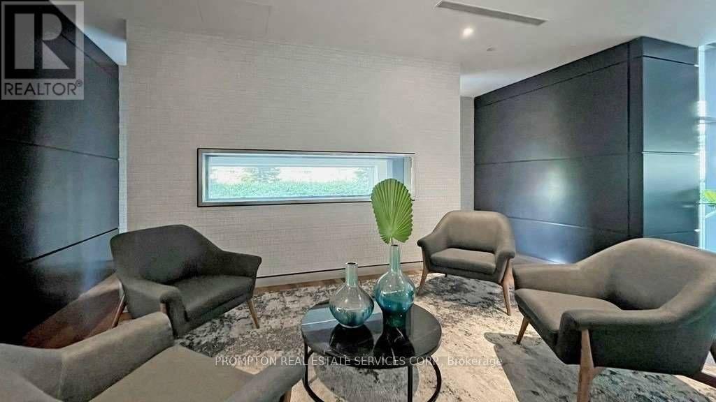 2715 - 25 TELEGRAM MEWS