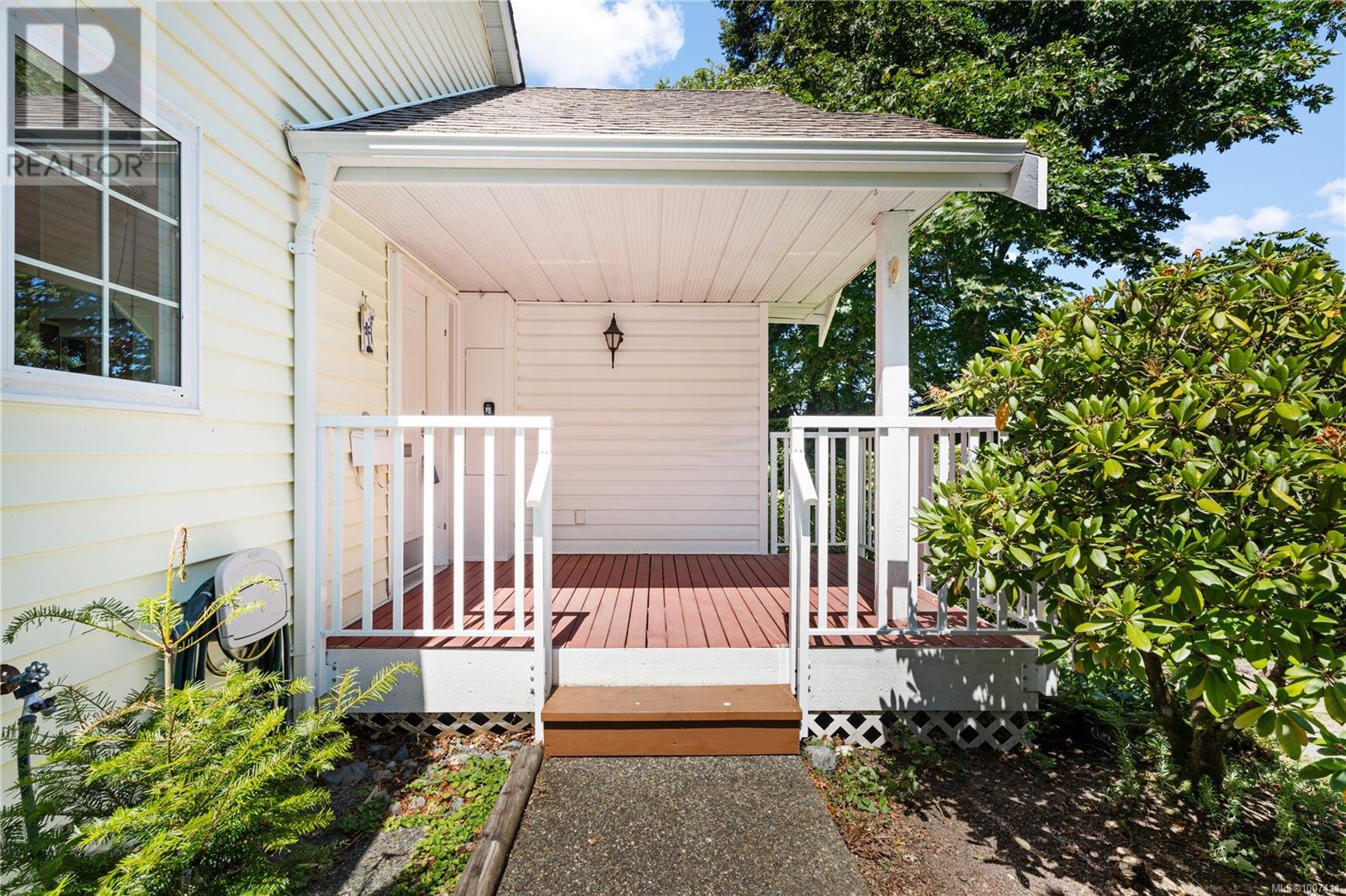 3693 1507 QUEENSBURY Ave
