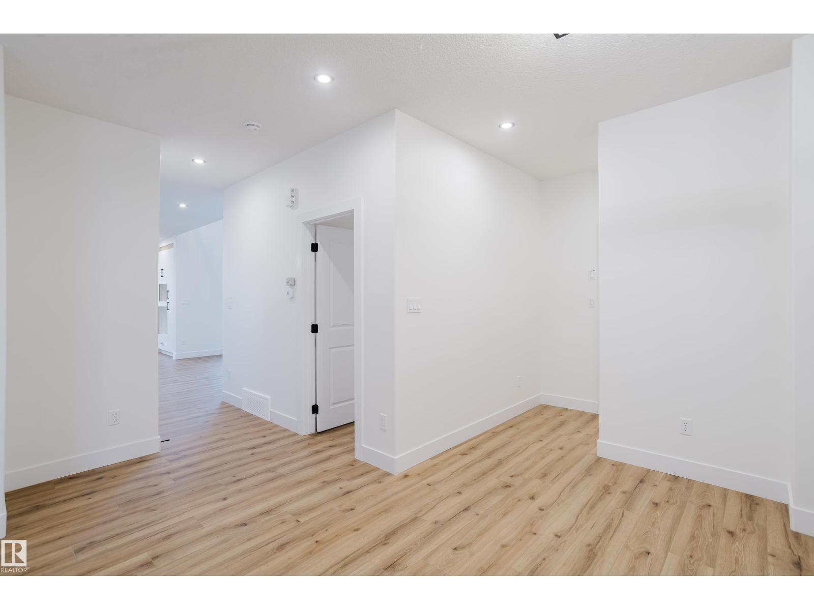 713 ELDERBERRY CL NW