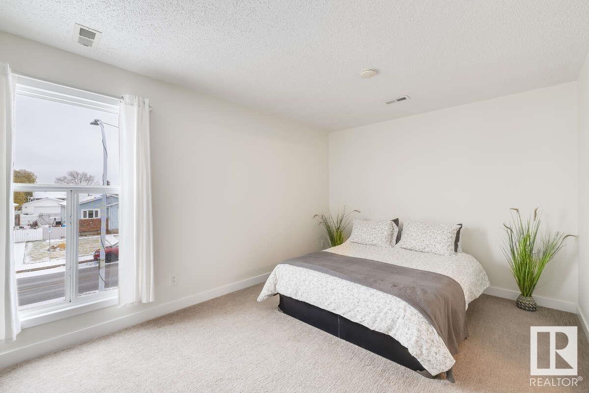 2306 151 AV NW