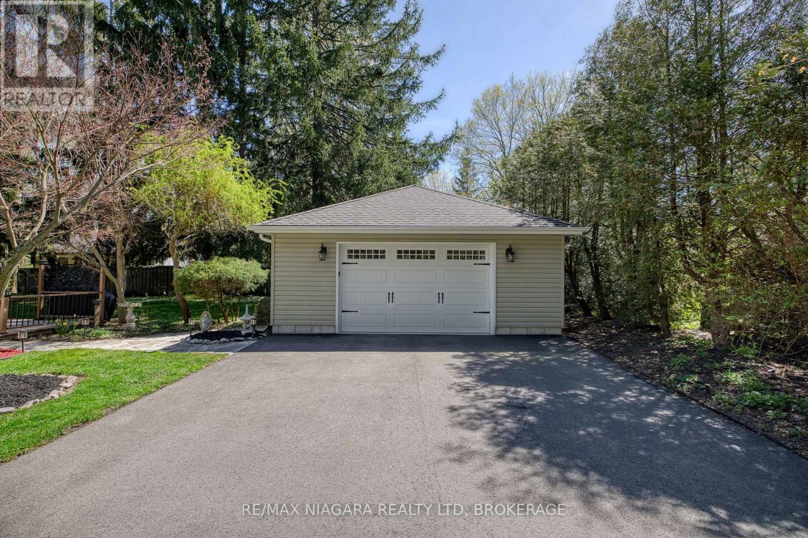 3039 SHAWNEE TRAIL