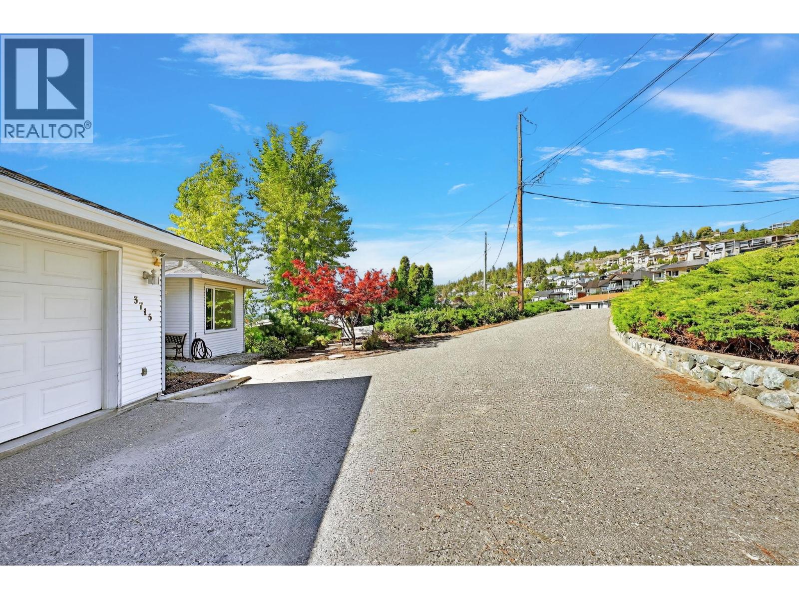 3715 Lornell Crescent