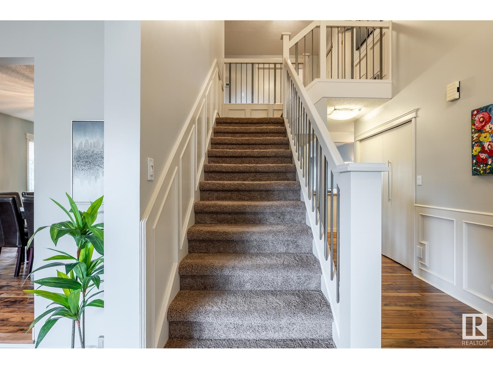 13 GREENBOROUGH CR