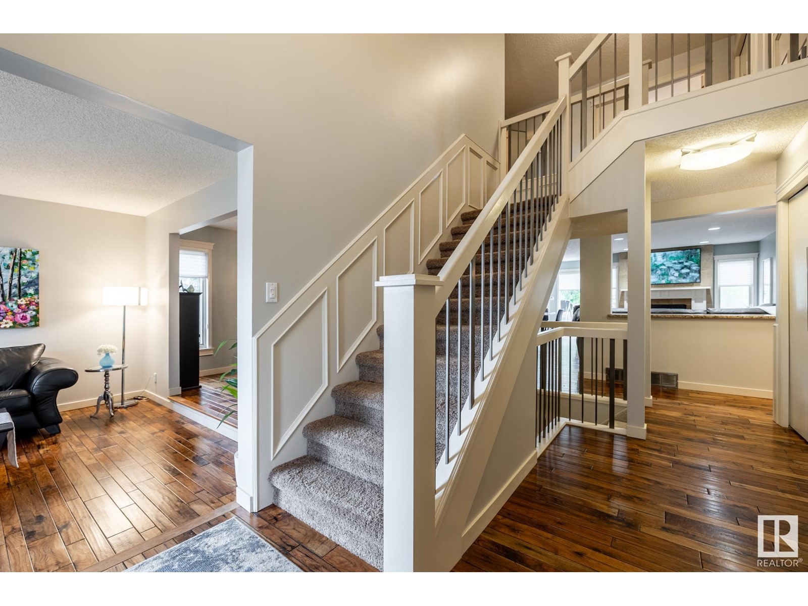13 GREENBOROUGH CR
