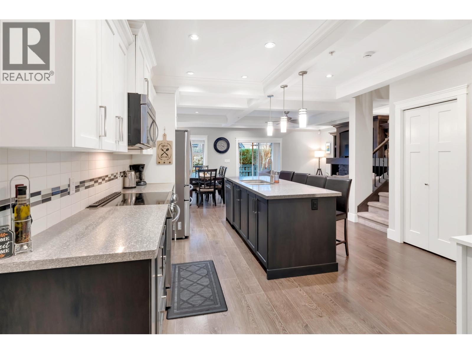 22 19095 MITCHELL DRIVE