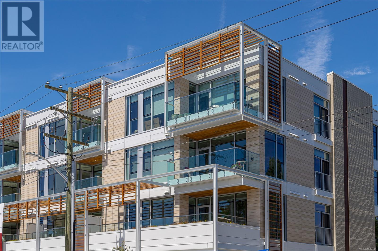405 1916 Oak Bay Ave
