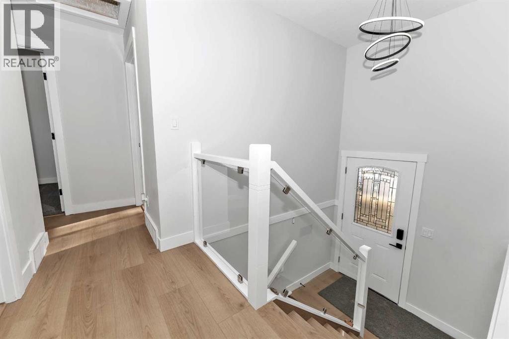 915 Pinecliff Drive NE