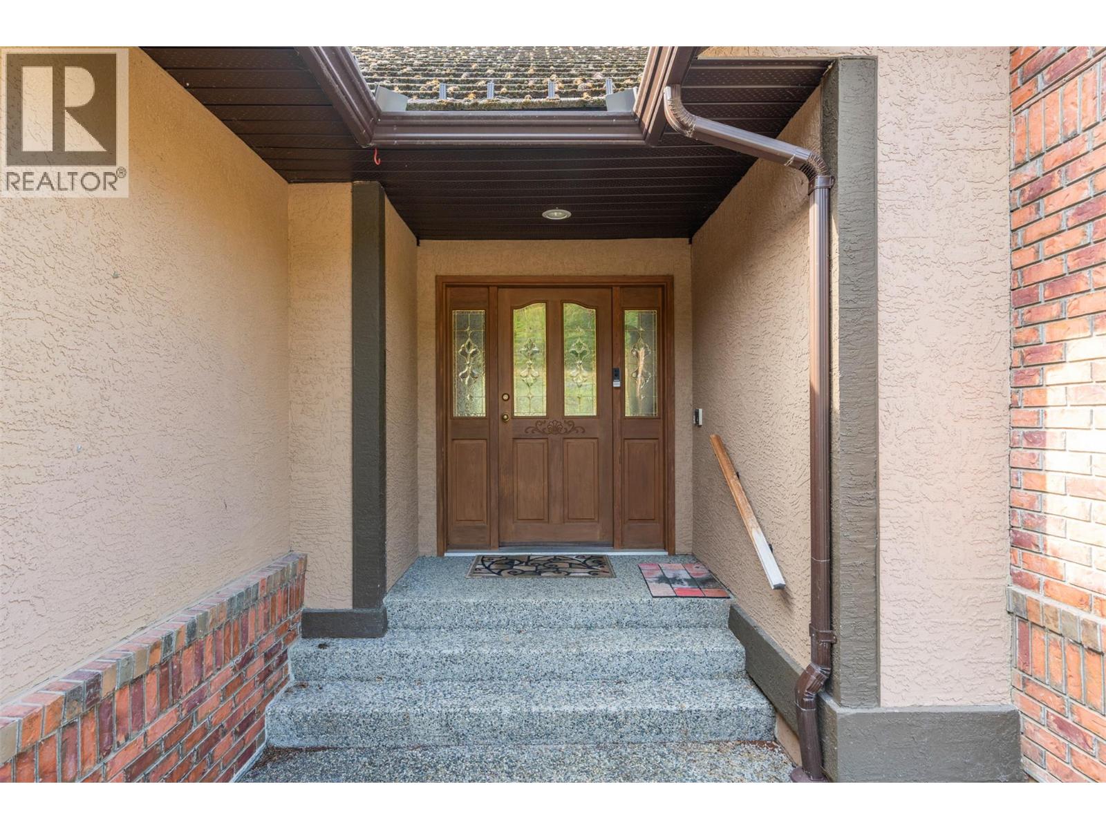 995 Shuswap River Drive